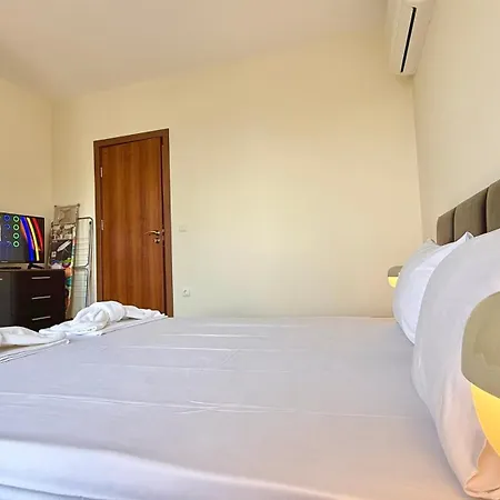 Bratanov Cascadas Family Appartement