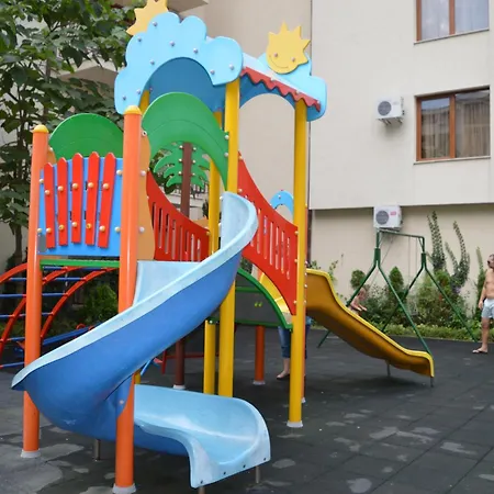 Bratanov Cascadas Family Apartman Napospart